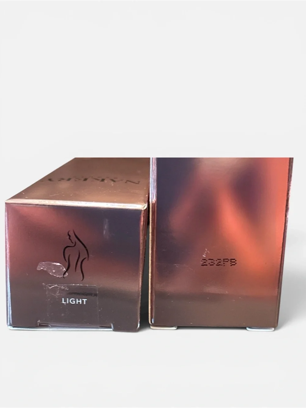 Nakery Beauty Plumping Velvet Serum-Infused Foundation – Light